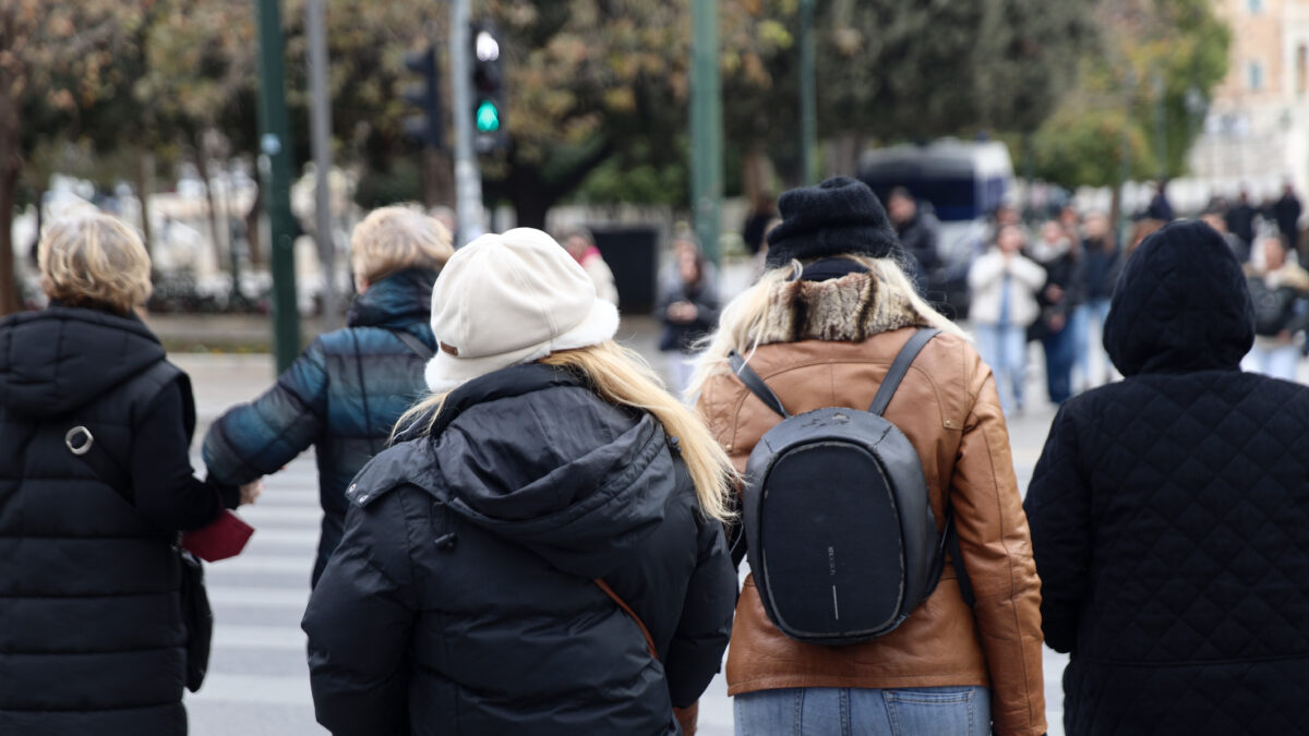 Καιρός: Τσουχτερό κρύο μέχρι τα μέσα του Φεβρουαρίου – Ισχυρός αντικυκλώνας φέρνει θερμοκρασίες έως 7 βαθμούς χαμηλότερες από το κανονικό