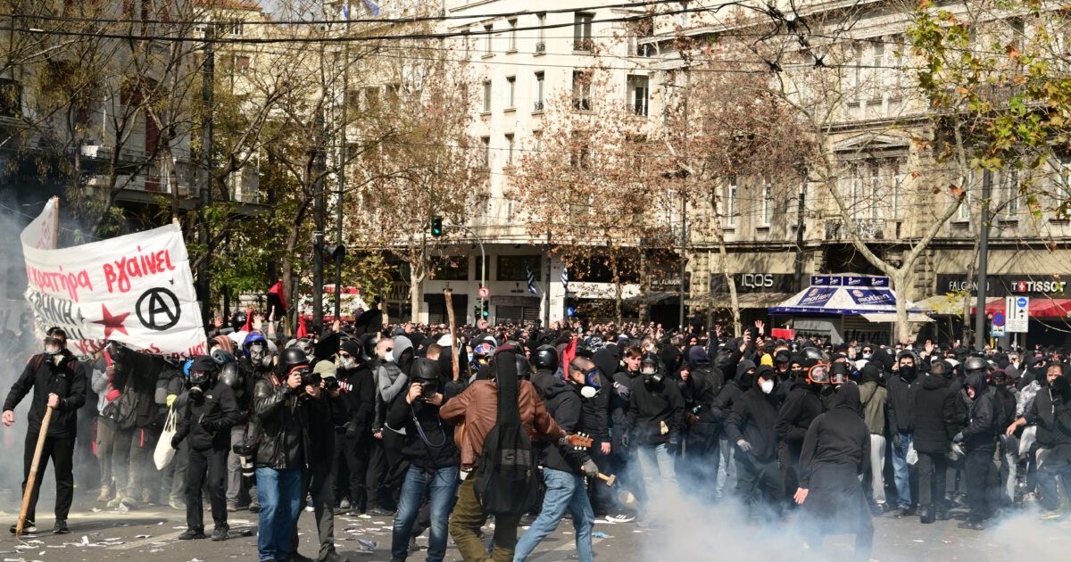 «Νοσηρές μειοψηφίες προσπάθησαν να αμαυρώσουν μία ημέρα πένθους»