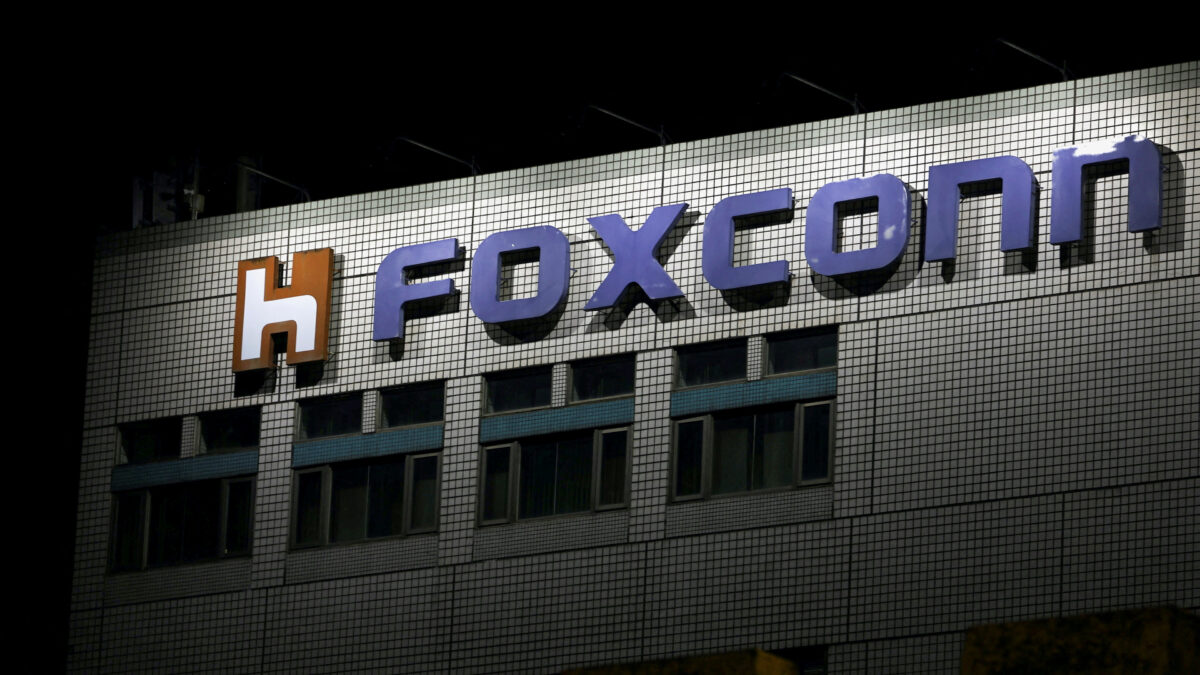 Η Foxconn στοχεύει σε συνεργασία με τη Nissan, και όχι σε εξαγορά