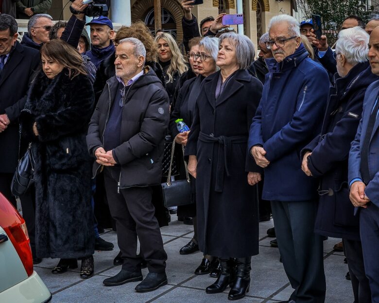 Βασίλης Καλογήρου: «Δεν αιτηθήκαμε την εξαίρεση της κυρίας Λεονταρή, την εμπιστευόμαστε» λένε οι γονείς