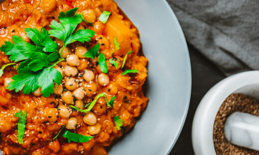 Vegan curry με ρεβύθια και γλυκοπατάτες