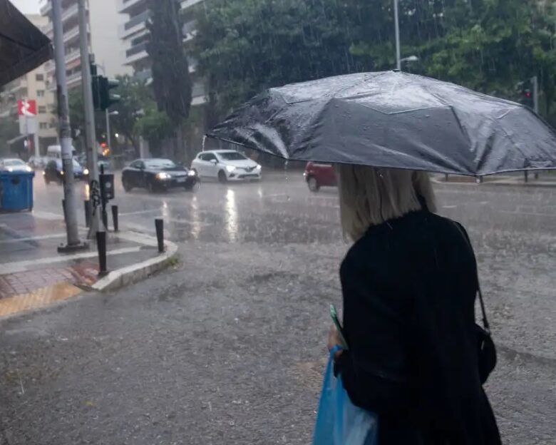 Καιρός αύριο: Τοπικές βροχές και καταιγίδες με άνοδο της θερμοκρασίας