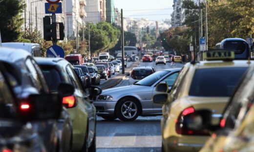 κίνηση στους δρόμους