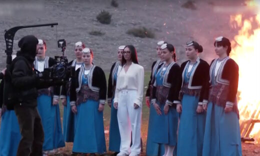 Στιγμιότυπο από τα γυρίσματα του video clip της Klavdia