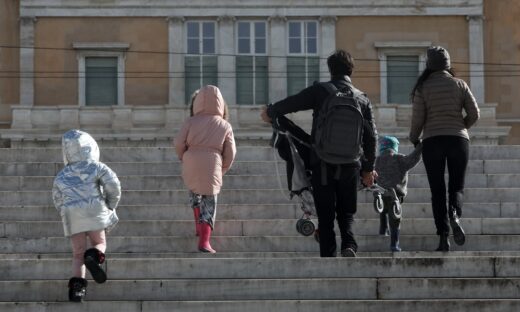 Μια κρύα μέρα στο κέντρο της Αθήνας