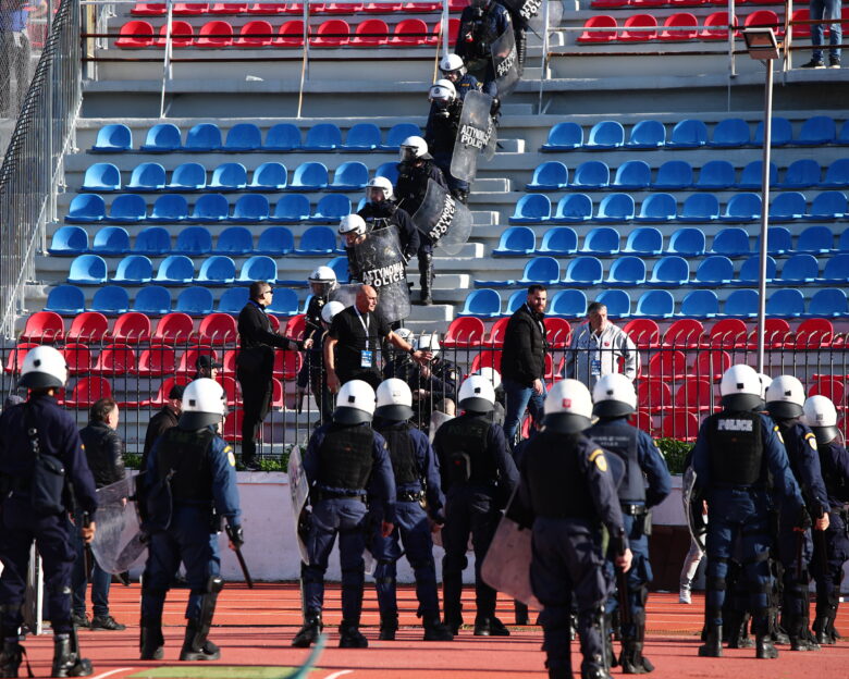 Συνελήφθησαν δύο άτομα για τα επεισόδια στο Πανιώνιος – Καλαμάτα