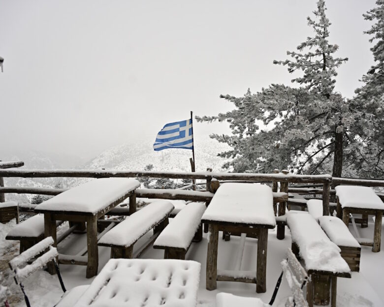 Καιρός αύριο: Χιόνια, καταιγίδες και παγετός σε όλη τη χώρα – Έως τους 15 βαθμούς η θερμοκρασία