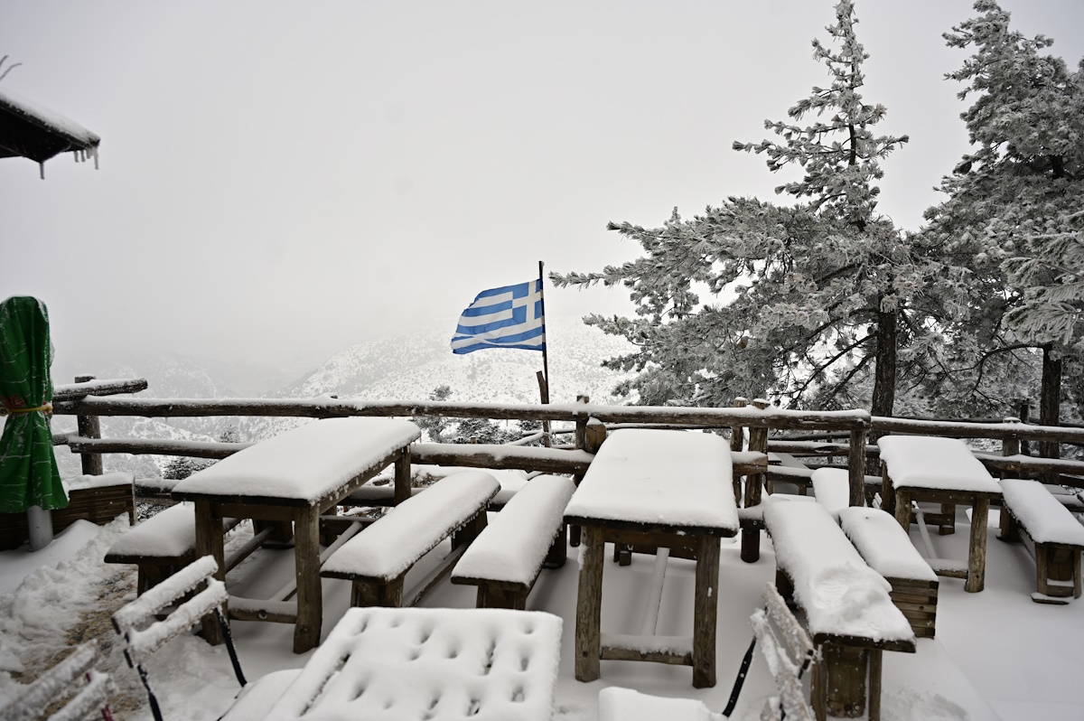 Χιονόπτωση στην Πάρνηθα