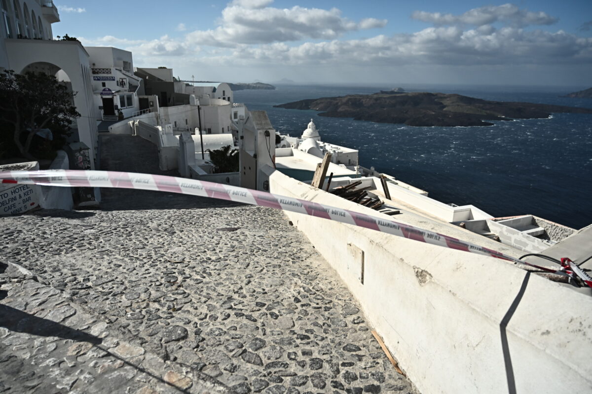 Σεισμοί στη Σαντορίνη: Βίντεο με τις απανωτές δονήσεις – Η απόκοσμη βοή πριν τον σεισμό