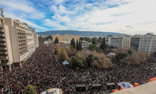 Συλλαλητήριο στο Σύνταγμα για την τραγωδία των Τεμπών