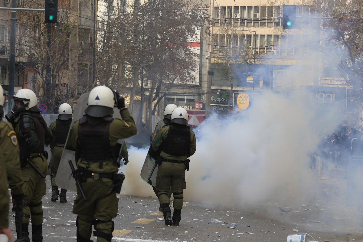 Τραυματίστηκε φωτορεπόρτερ στα επεισόδια στο Σύνταγμα