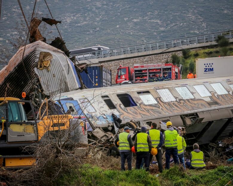 Τέμπη: Το πόρισμα του ΕΟΔΑΣΑΑΜ ρίχνει φως στην σιδηροδρομική τραγωδία – Τι ακριβώς συνέβη την μοιραία νύχτα