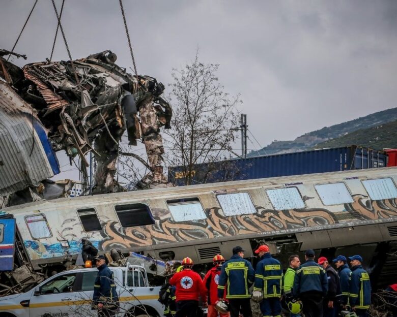 Οι απαντήσεις της κυβέρνησης για τα νέα βίντεο από τα Τέμπη και οι διαξιφισμοί με το ΠΑΣΟΚ