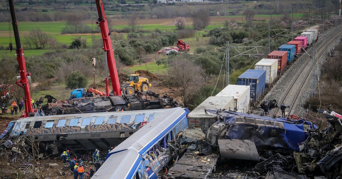 Τέμπη: Αποκαλυπτικά έγγραφα τα εύφλεκτα υγρά που βρέθηκαν στην εμπορική αμαξοστοιχία