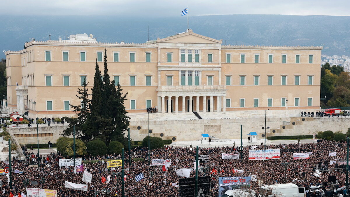 Συλλαλητήρια σε όλη τη χώρα για τα Τέμπη