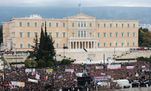 Συλλαλητήρια σε όλη τη χώρα για τα Τέμπη