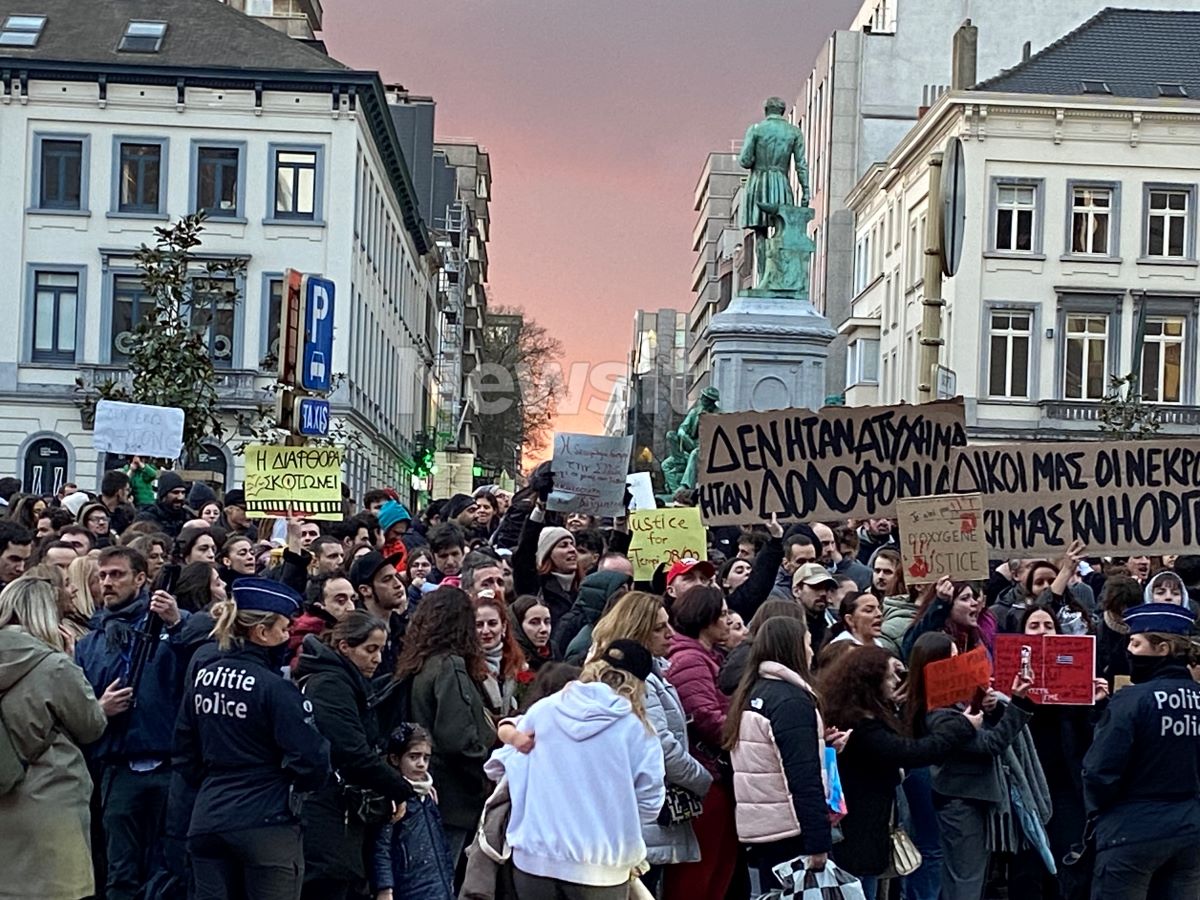 Μαζικές συγκεντρώσεις για τα Τέμπη και στο Βέλγιο