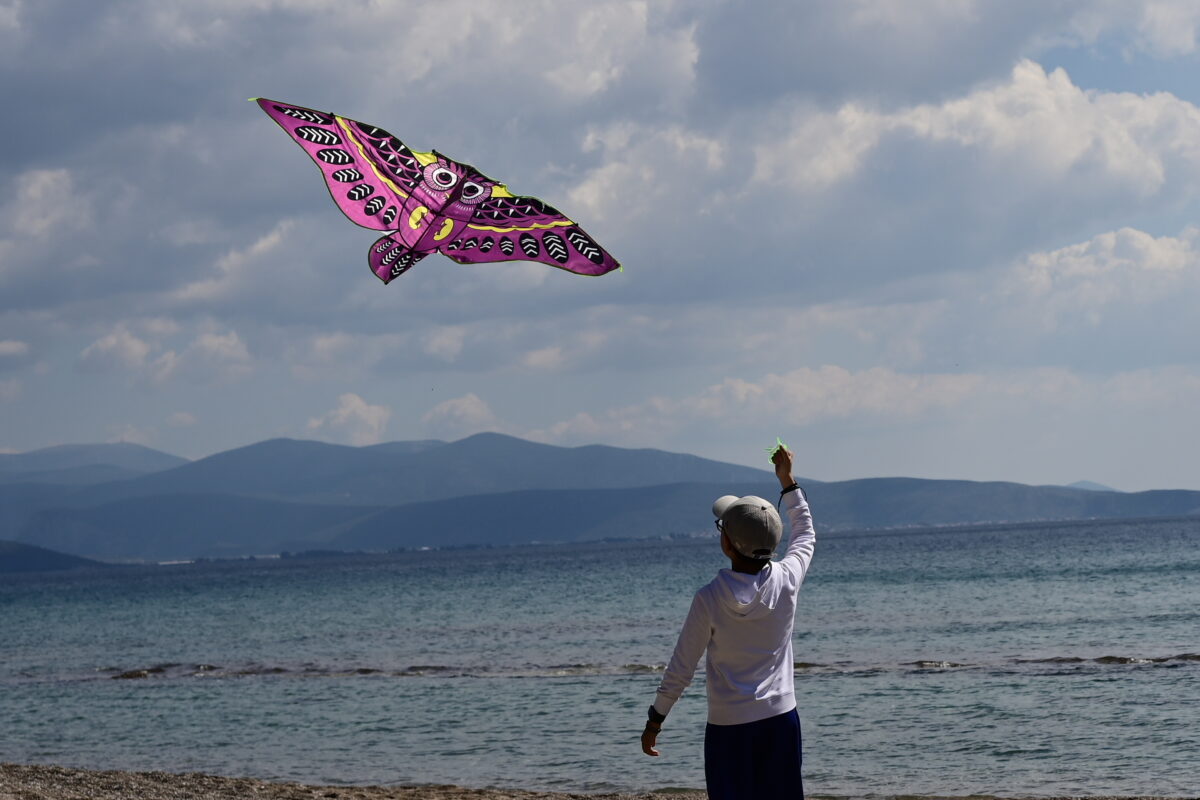 Πέταγμα χαρταετού την Καθαρά Δευτέρα