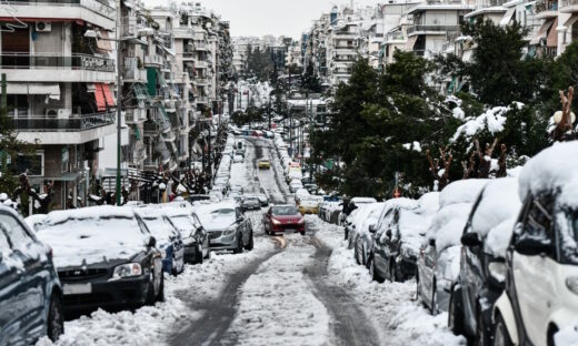 Χιονισμένοι δρόμοι