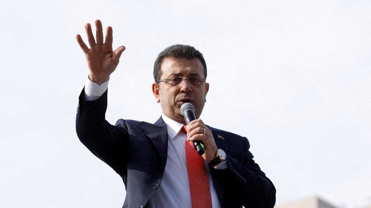 Ο δήμαρχος της Κωνσταντινούπολης, Ekrem Imamoglu, από το Ρεπουμπλικανικό Λαϊκό Κόμμα (CHP) της αξιωματικής αντιπολίτευσης