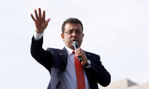 Ο δήμαρχος της Κωνσταντινούπολης, Ekrem Imamoglu, από το Ρεπουμπλικανικό Λαϊκό Κόμμα (CHP) της αξιωματικής αντιπολίτευσης