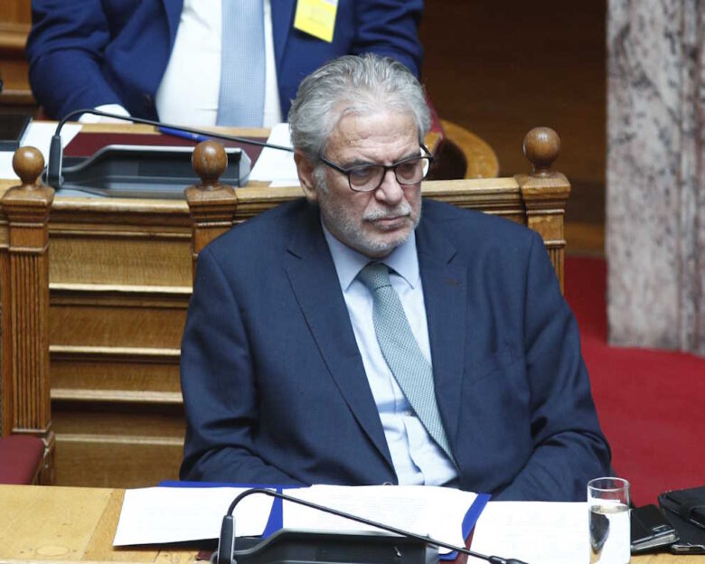 Χρήστος Στυλιανίδης: Πένθος για τον υπουργό Ναυτιλίας και Νησιωτικής Πολιτικής που έχασε τη μητέρα του