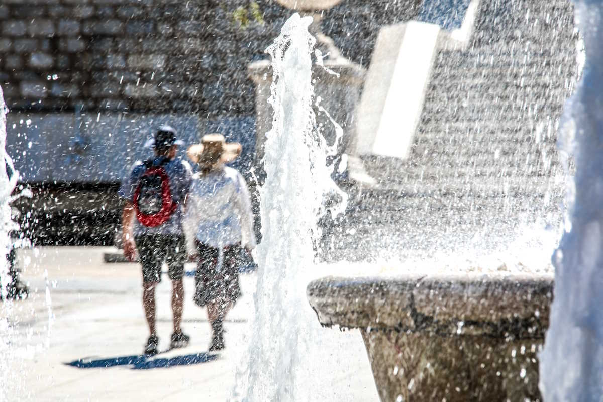 Σιντριβάνι στη ζεστή Αθήνα