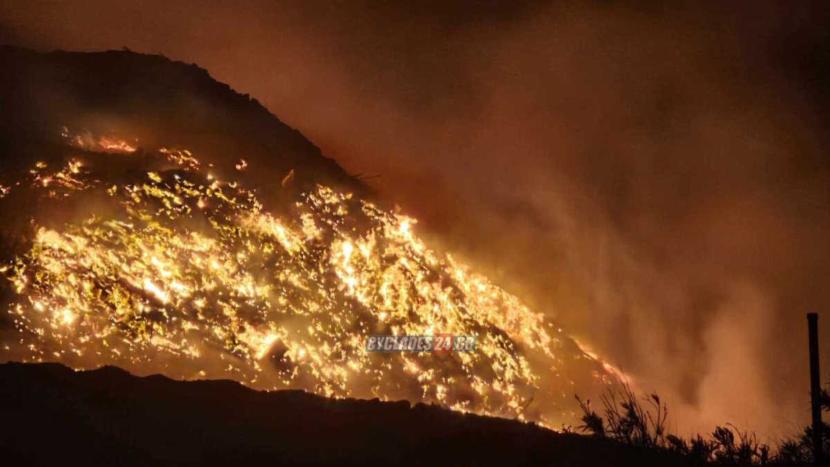 Φωτιά στη Σύρο