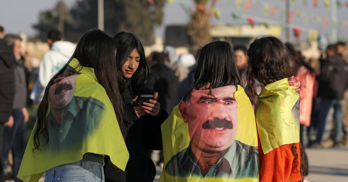 Το PKK ζητά από την Τουρκία συνθήκες ελεύθερης εργασίας για τον Οτσαλάν μετά την απελευθέρωσή του