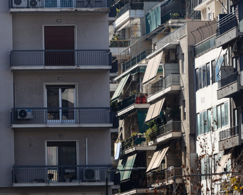 ΑΑΔΕ: Άνοιξε η εφαρμογή για διορθώσεις στο Ε9