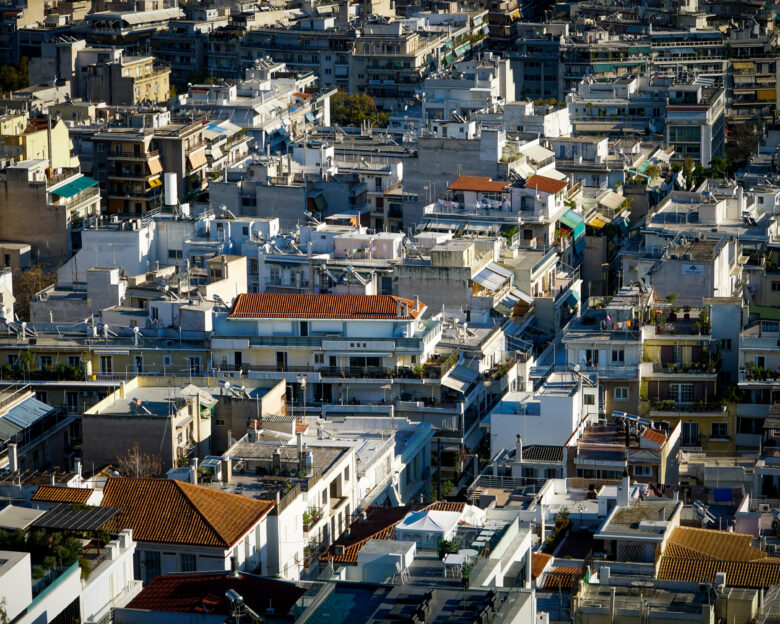 ΕΝΦΙΑ: Αντίστροφη μέτρηση για το φετινό λογαριασμό – Τέλη Μαρτίου η πληρωμή της πρώτης δόσης