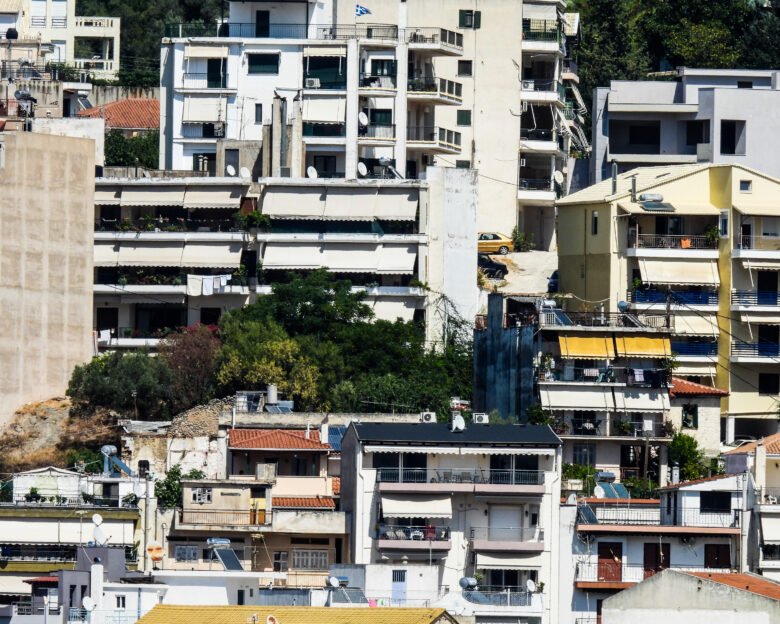 «Χωλαίνει» η αλλαγή παραγωγικού μοντέλου, σε υπηρεσίες και ακίνητα η έμφαση των ξένων επενδύσεων