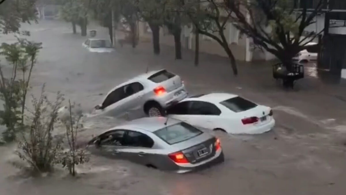 Σφοδρές πλημμύρες στην Αργεντινή