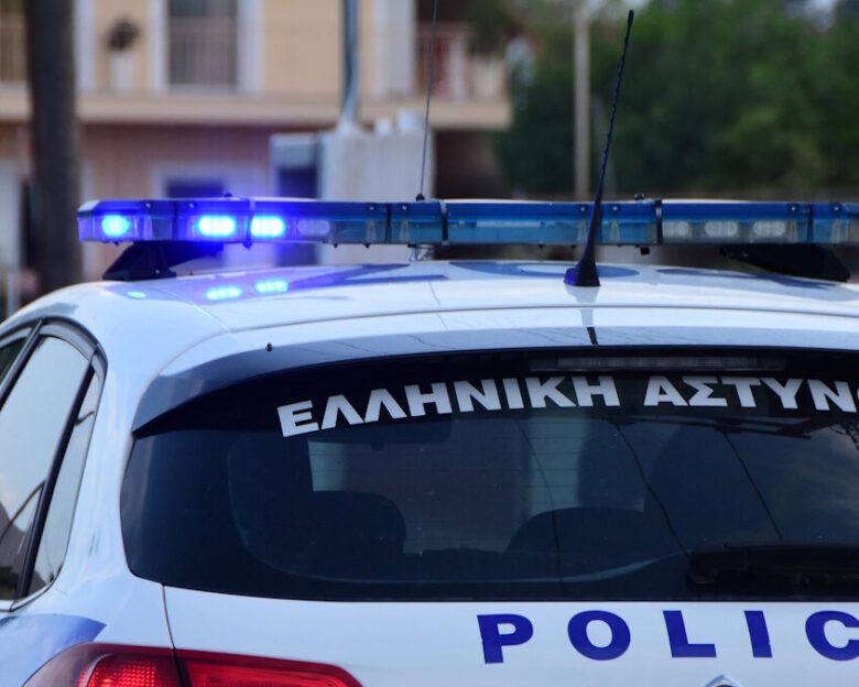 Πάτρα: Δύο ανήλικες απειλούσαν να πέσουν από το μπαλκόνι κέντρου παιδικής μέριμνας