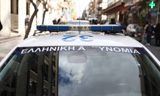 Ένα περιπολικό σε δρόμο της Αθήνας