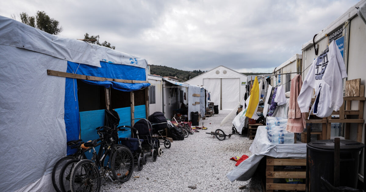 Κλείνουν τρεις δομές φιλοξενίας με εντολή Βορίδη – Εξοικονομούνται πάνω από 3,5 εκατ. ευρώ