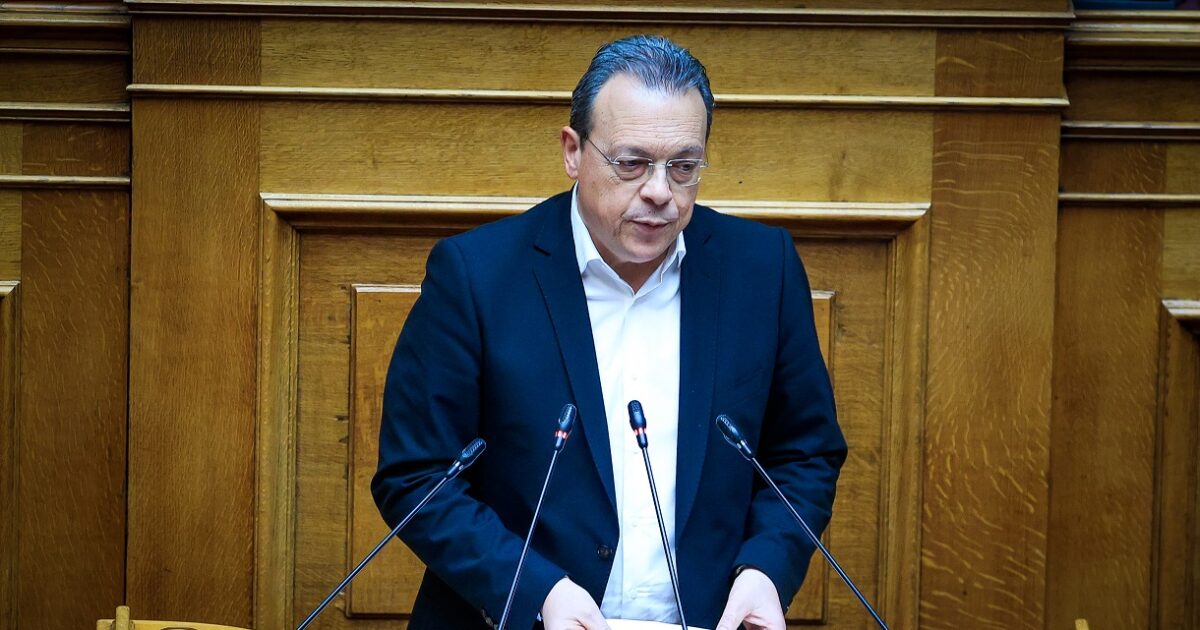 Φάμελλος: Να κατατεθεί η πρόταση δυσπιστίας από τα προοδευτικά κόμματα