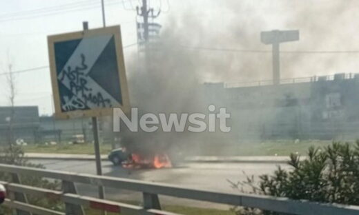 Το όχημα που τυλίχτηκε στις φλόγες