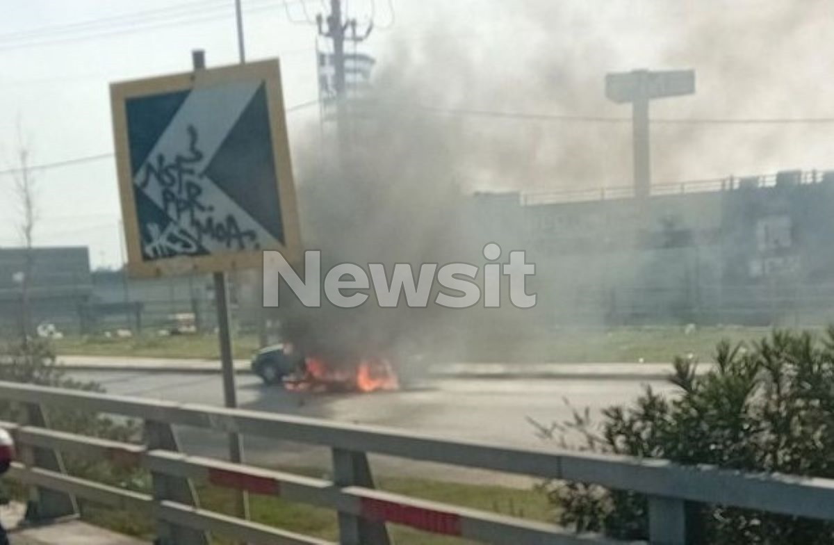 Το όχημα που τυλίχτηκε στις φλόγες