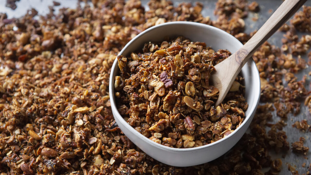 Σπιτική granola