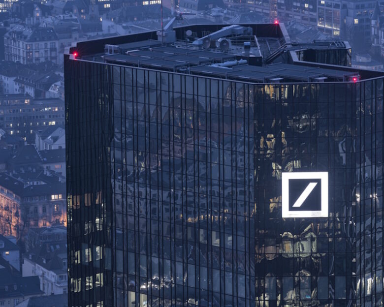 Deutsche Bank: Αυξανόμενος ο κίνδυνος για τα δάνεια στην αυτοκινητοβιομηχανία