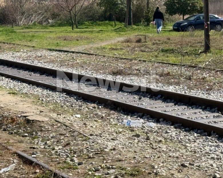 Ημαθία: Με ελαφρύ κάταγμα στο κρανίο ο 17χρονος που παρασύρθηκε από το τρένο στην Αλεξάνδρεια – Καταθέτει ο μηχανοδηγός