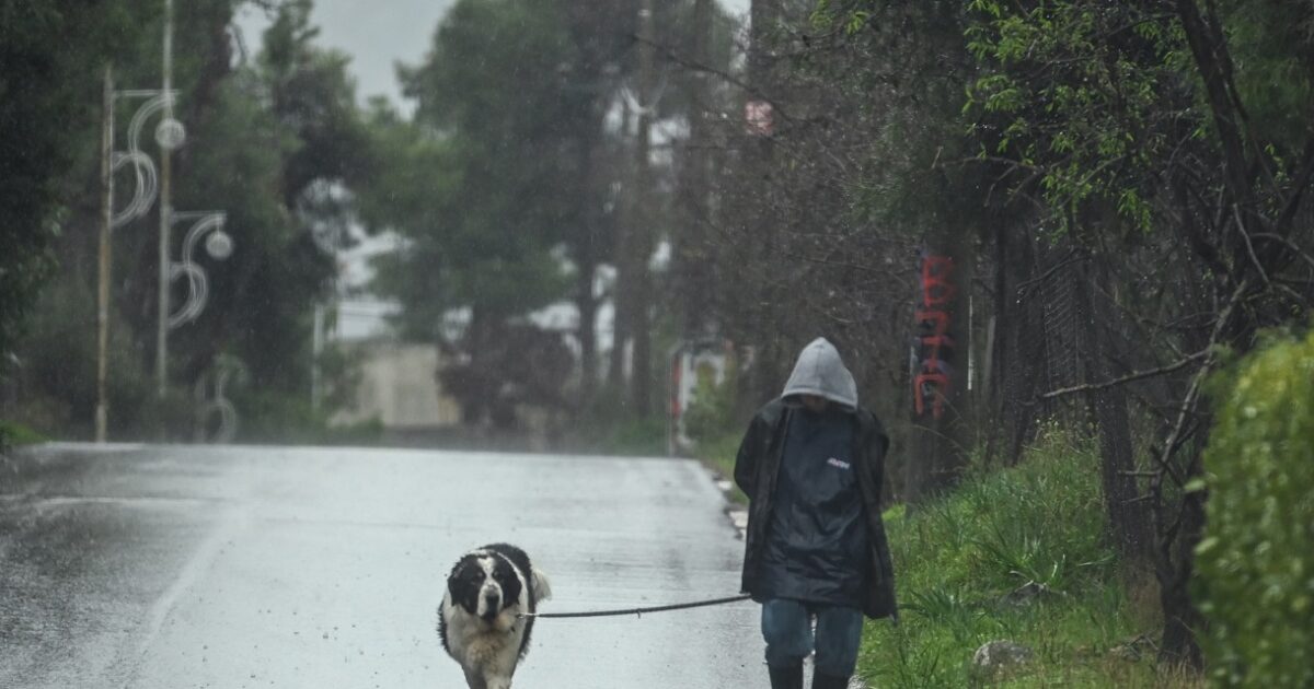 Βροχές και σε Αττική και Θεσσαλονίκη