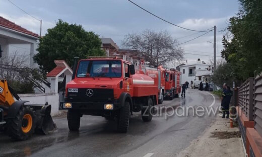 Πυροσβεστικά στο Καλαμίτσι