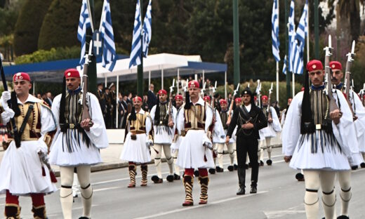 Στρατιωτική παρέλαση στην Αθήνα