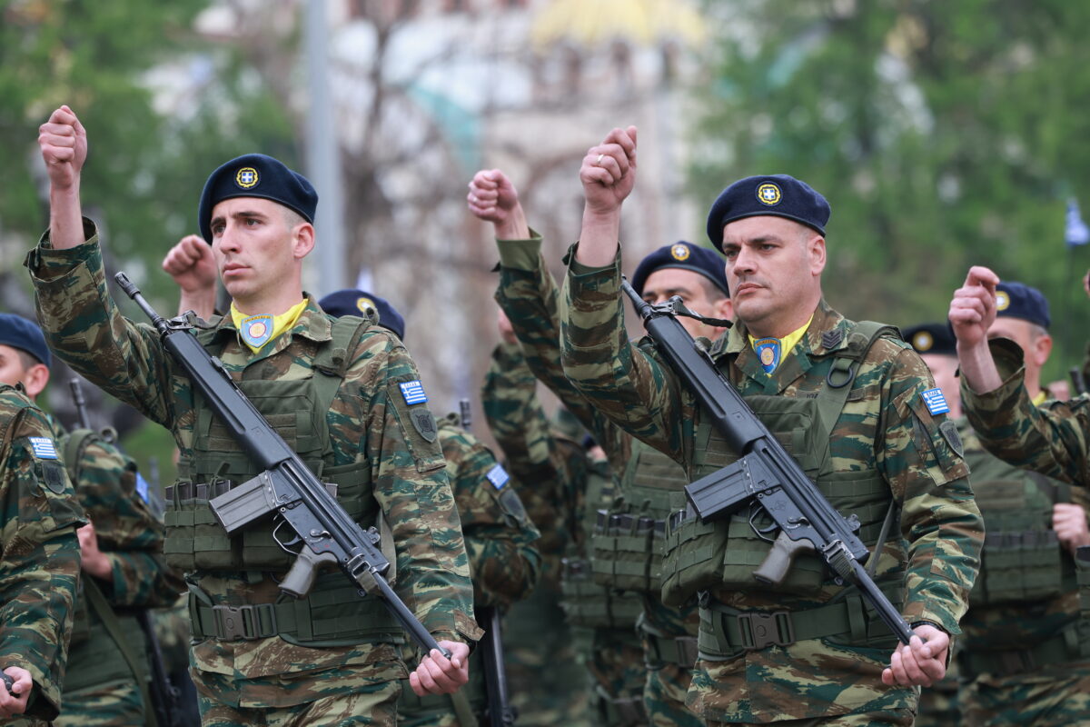 Παρέλαση στην Θεσσαλονίκη για την εθνική επέτειο της 25ης Μαρτίου 1821