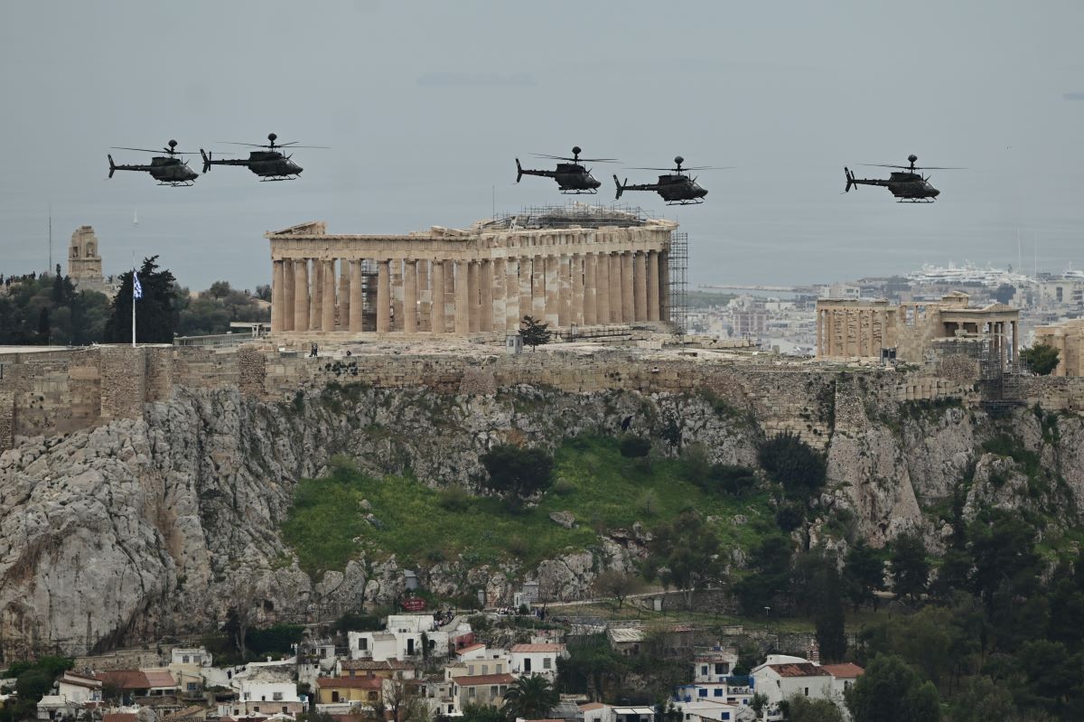 Στρατιωτική παρέλαση 25ης Μαρτίου