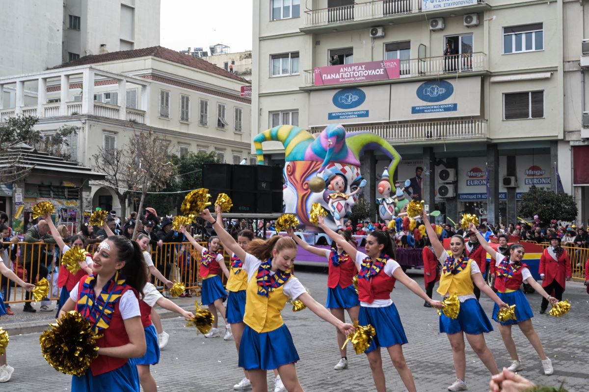 Μαζορέτες στο καρναβάλι της Πάτρας