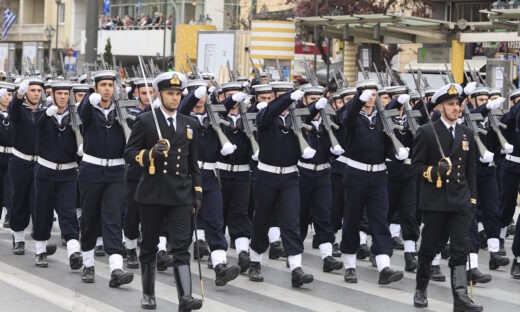 Στρατιωτική παρέλαση στην Αθήνα