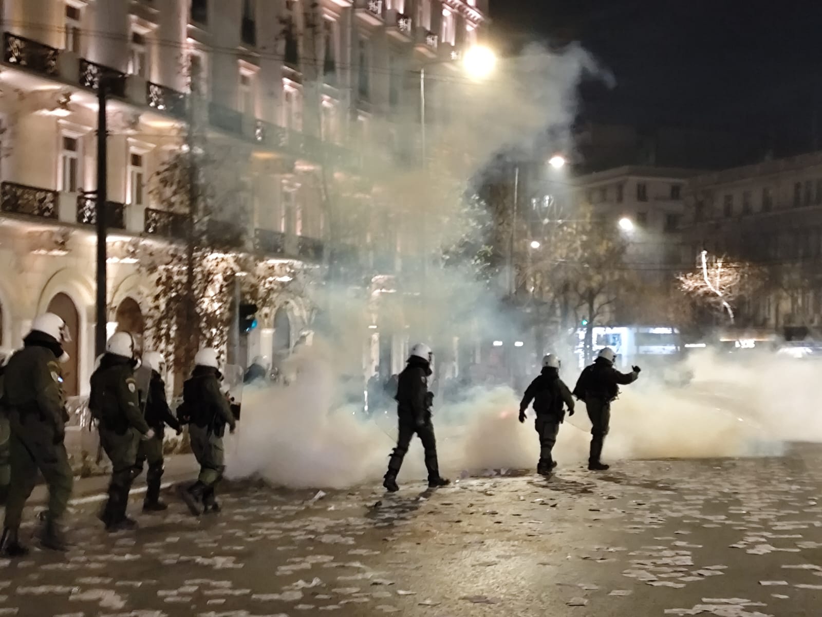 Επεισόδια στην Αθήνα για τα Τέμπη